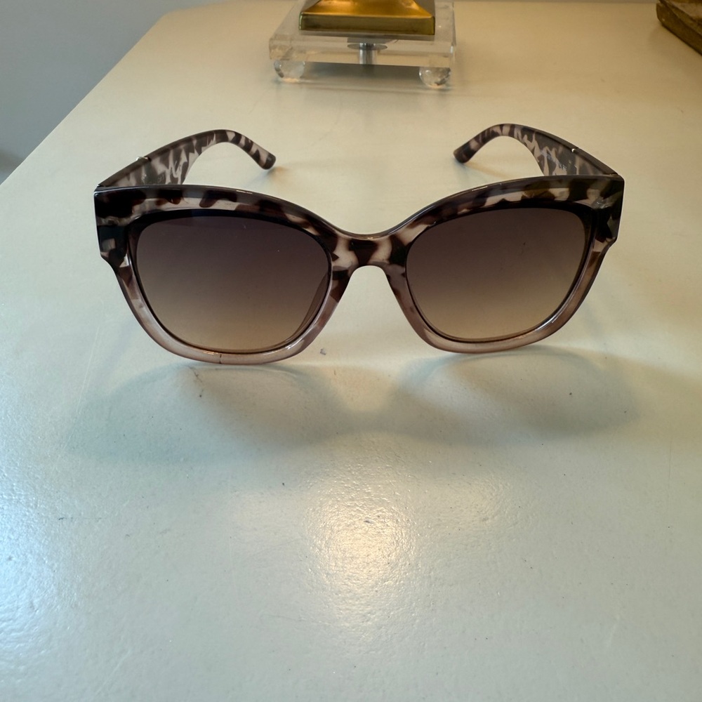 Jessica Simpson Leopard Print Sunglasses